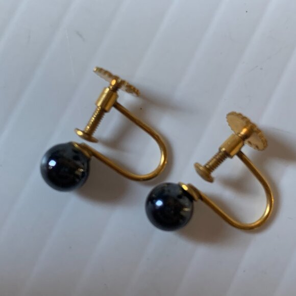 Vintage Hematite and gold earrings. - Picture 1 of 1